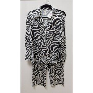 WearLegend Black/White Zebra Striped Button-Down Blouse & Pants Set